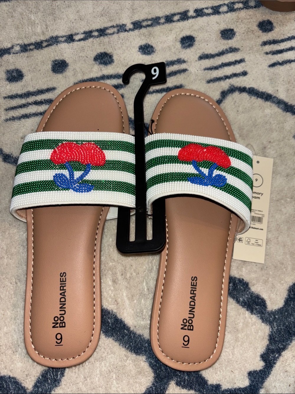 No Boundaries Women’s Memory Foam Beaded Sandals Cherry! NWT -MULTIPLE SIZES!-